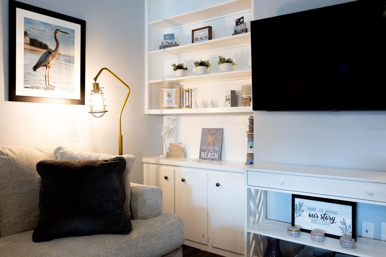 650 Pinellas Point Drive S, Unit 211, Saint Petersburg, FL 33705 Photo