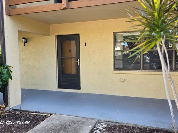 10 QUAILS RUN BOULEVARD, Unit 1, ENGLEWOOD, FL 34223