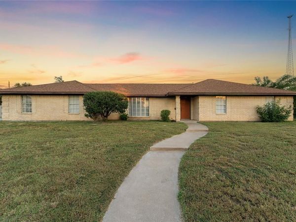 1825 Mahalia Drive , Waco, TX 76705