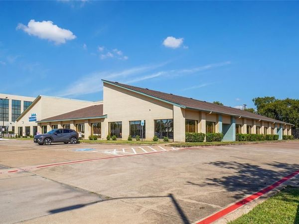 6825 Manhattan Boulevard, Fort Worth, TX 76120