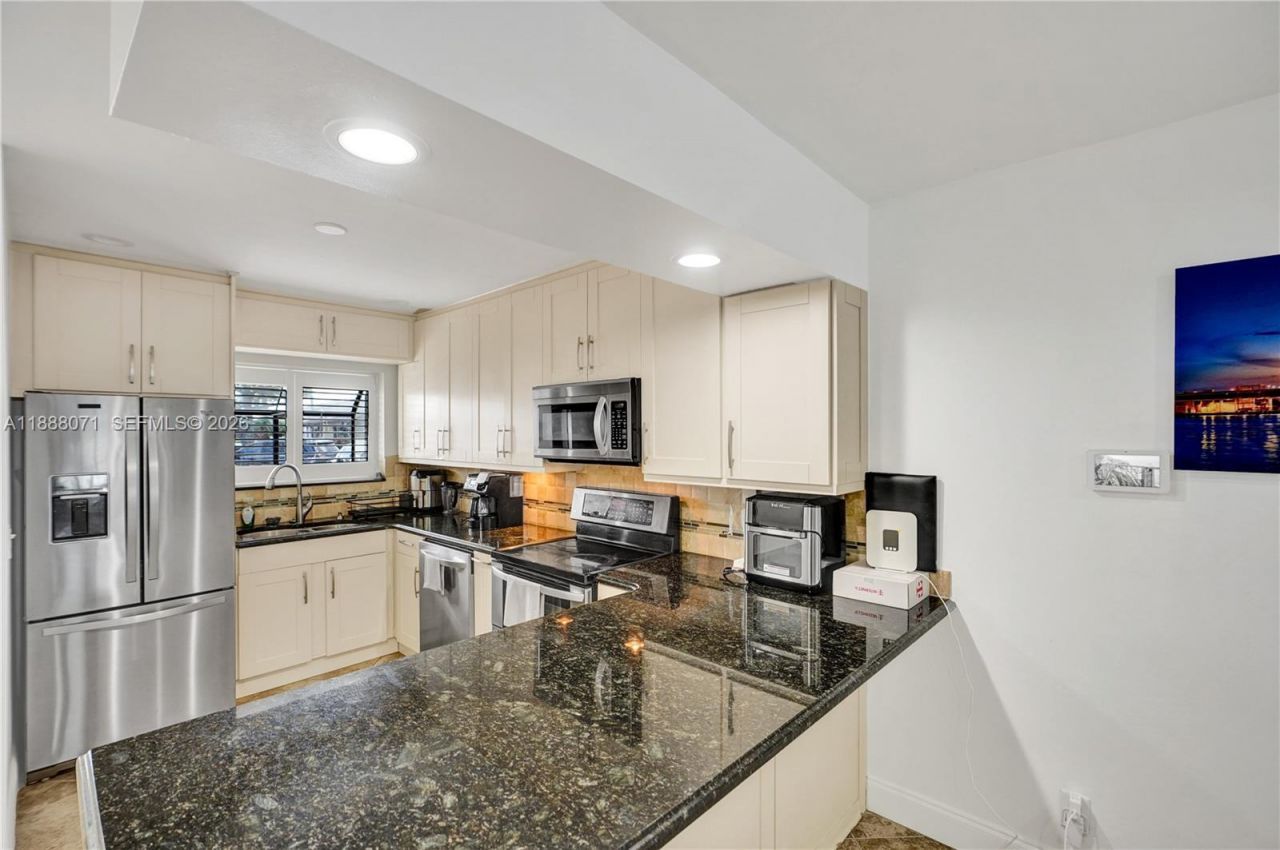 707 Banks Rd, Margate, FL 33063 Photo