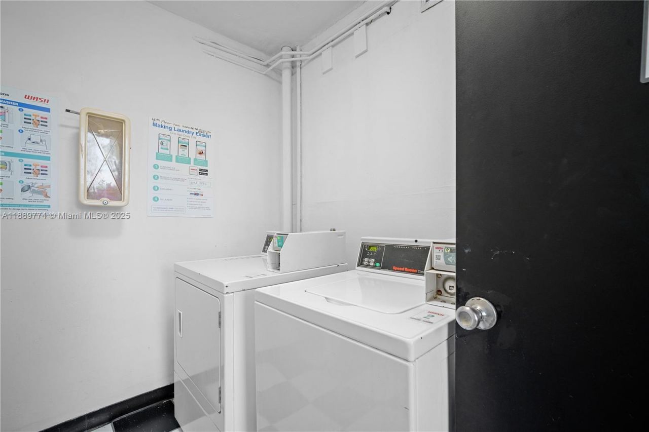 770 NE 69th St, Unit 2H, Miami, FL 33138 Photo