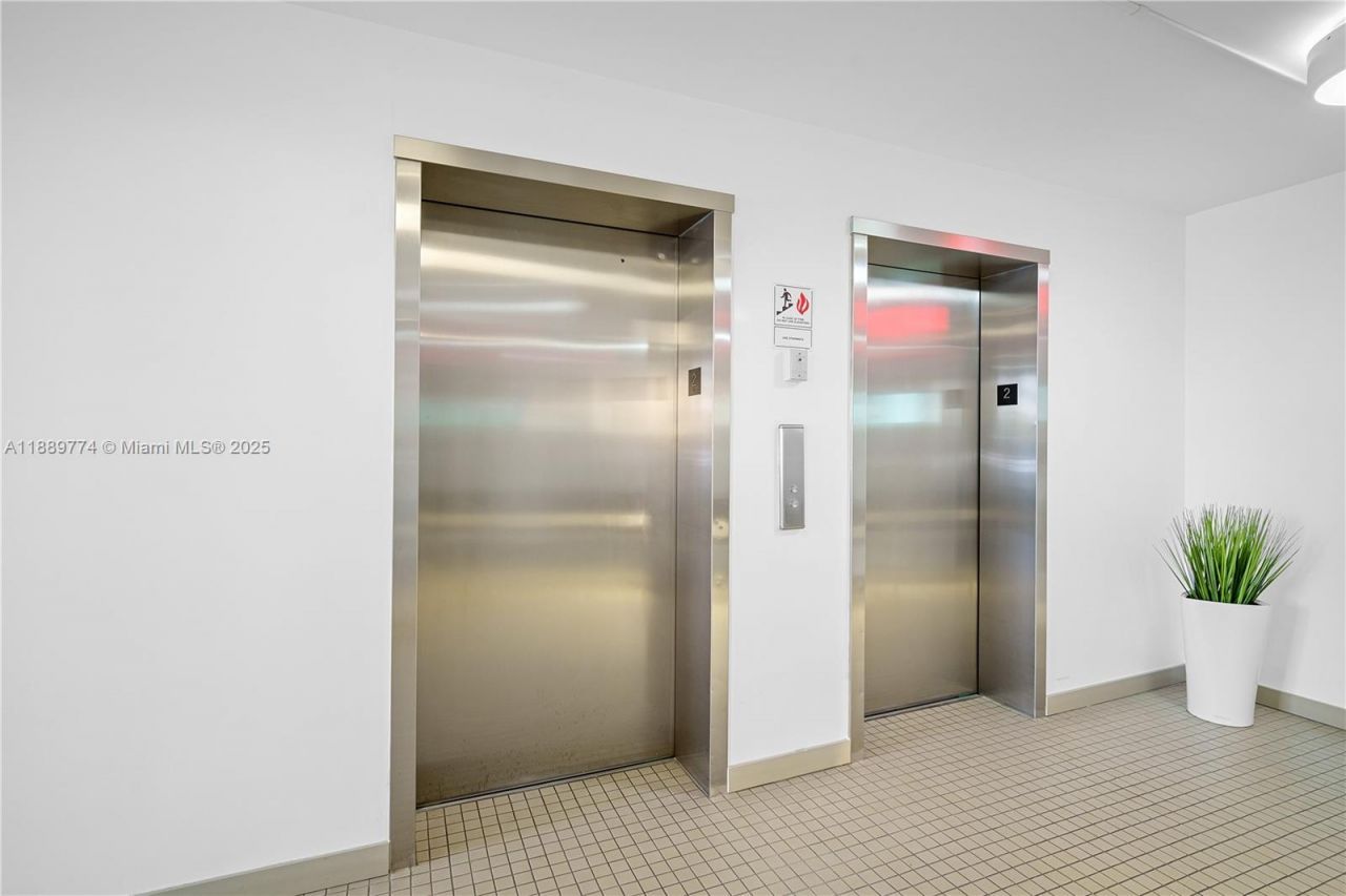 770 NE 69th St, Unit 2H, Miami, FL 33138 Photo