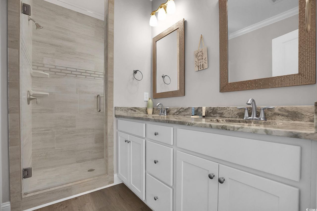 825 Hillside Dr. S Photo 15