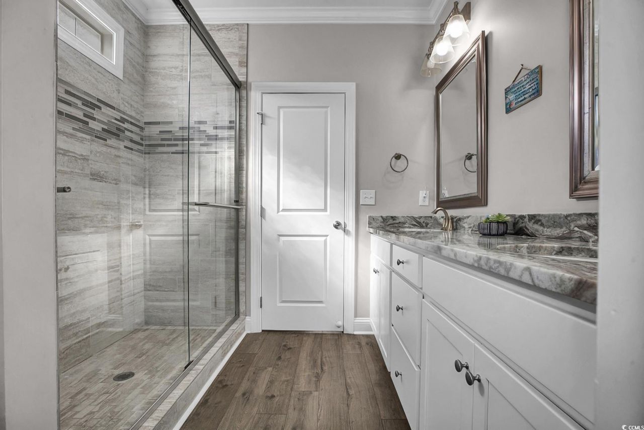 825 Hillside Dr. S Photo 21