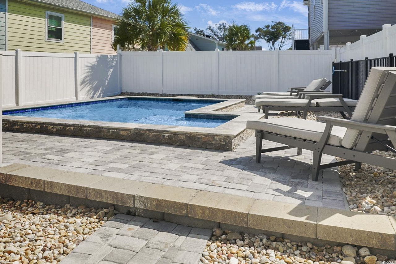 825 Hillside Dr. S Photo 30