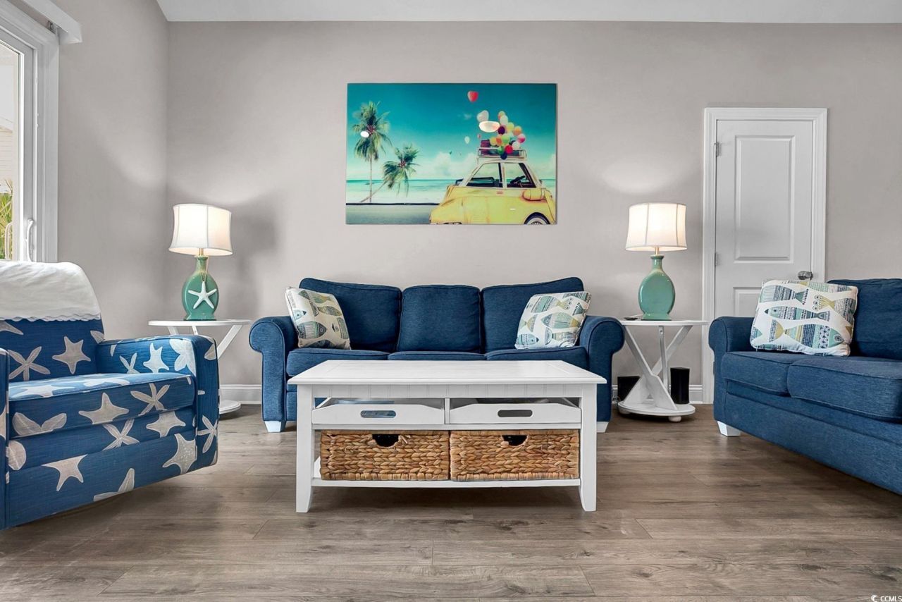 825 Hillside Dr. S Photo 7