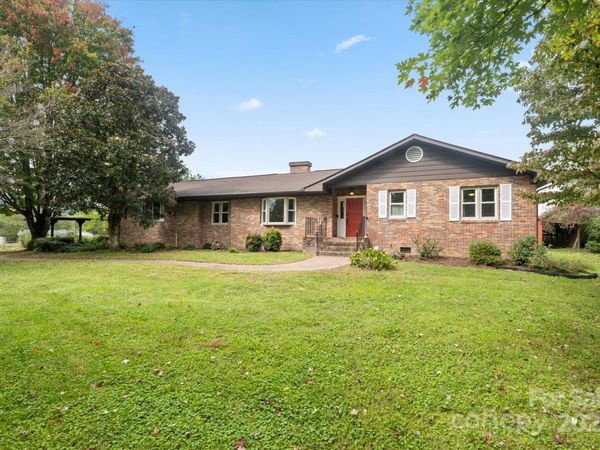 196 Broadview Circle, Brevard, NC 28712