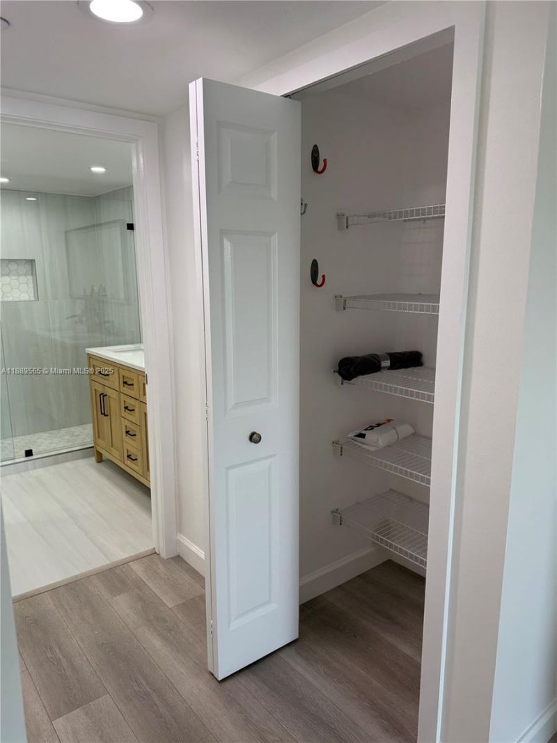 201 Golden Isles Dr, Unit 302, Hallandale Beach, FL 33009 Photo