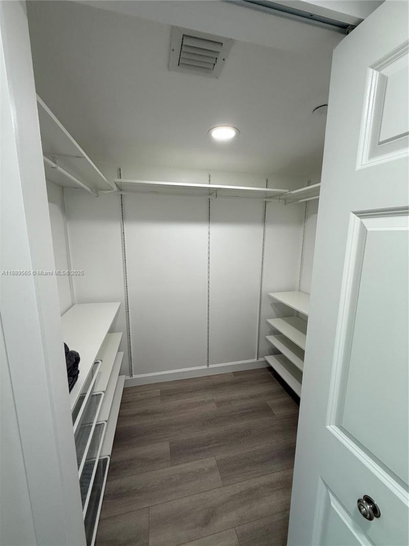 201 Golden Isles Dr, Unit 302, Hallandale Beach, FL 33009 Photo