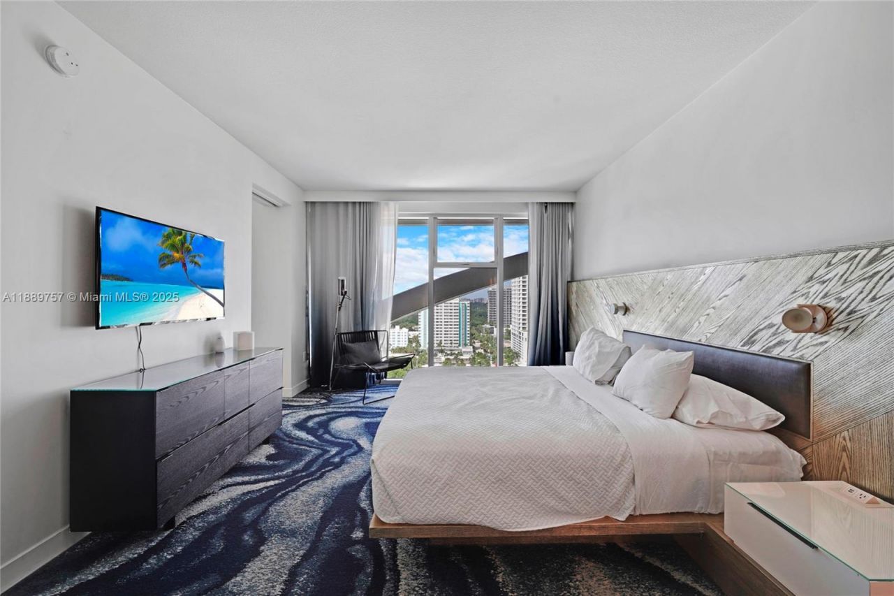 3101 Bayshore Dr, Unit 1704, Fort Lauderdale, FL 33304 Photo