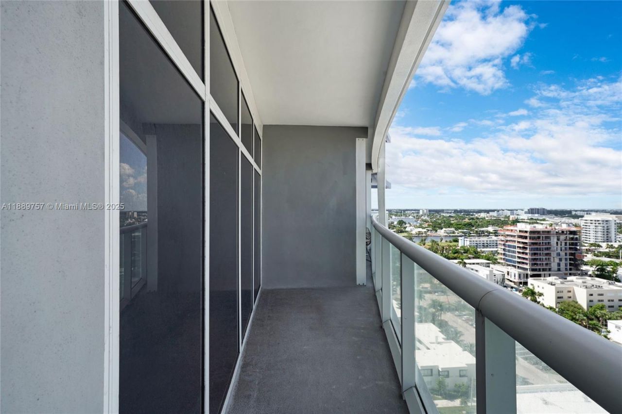 3101 Bayshore Dr, Unit 1704, Fort Lauderdale, FL 33304 Photo