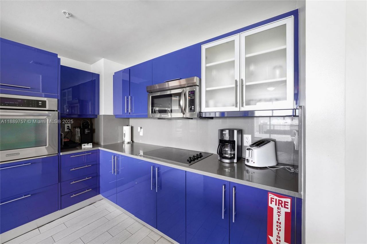 3101 Bayshore Dr, Unit 1704, Fort Lauderdale, FL 33304 Photo