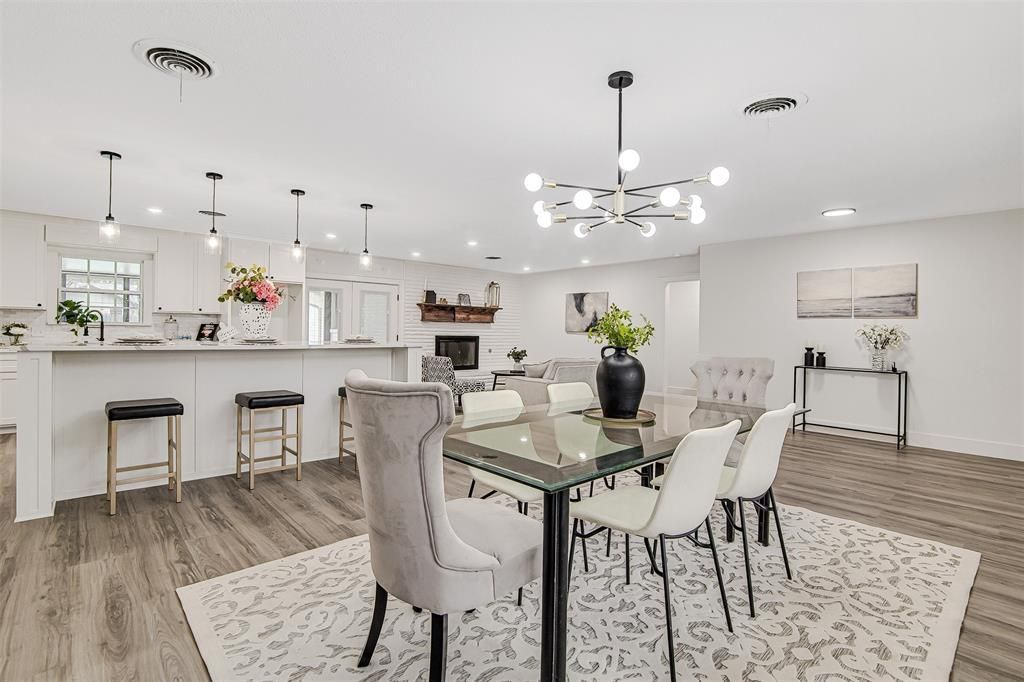 5804 Wimbleton Way, Fort Worth, TX 76133 Main Photo