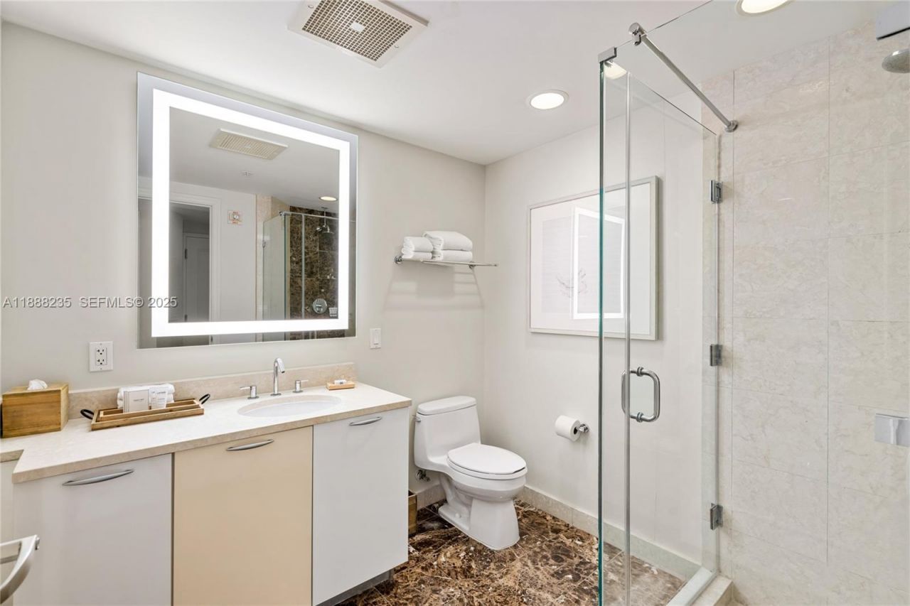 505 N Fort Lauderdale Beach Blvd, Unit 1215, Fort Lauderdale, FL 33304 Photo