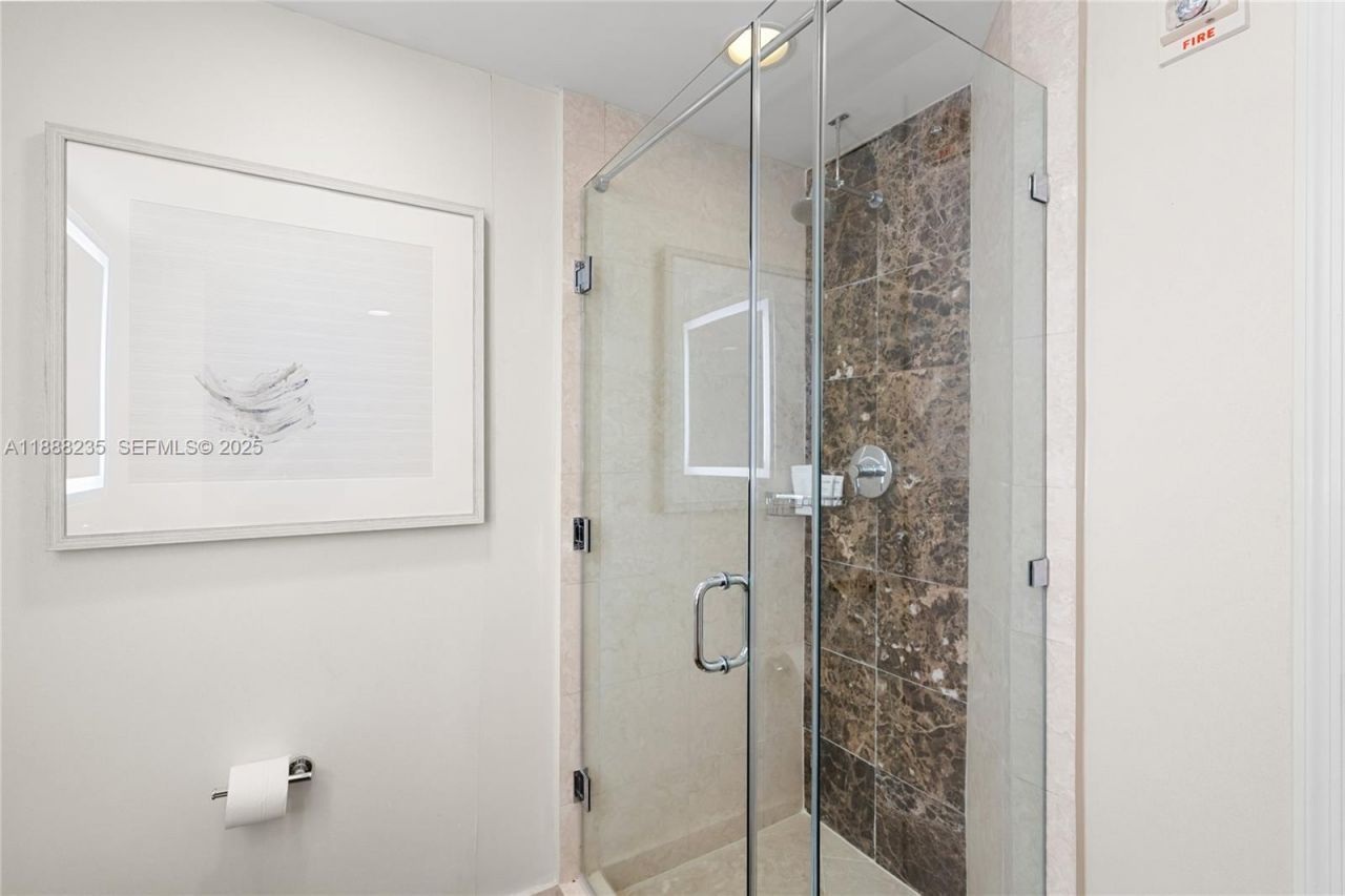 505 N Fort Lauderdale Beach Blvd, Unit 1215, Fort Lauderdale, FL 33304 Photo