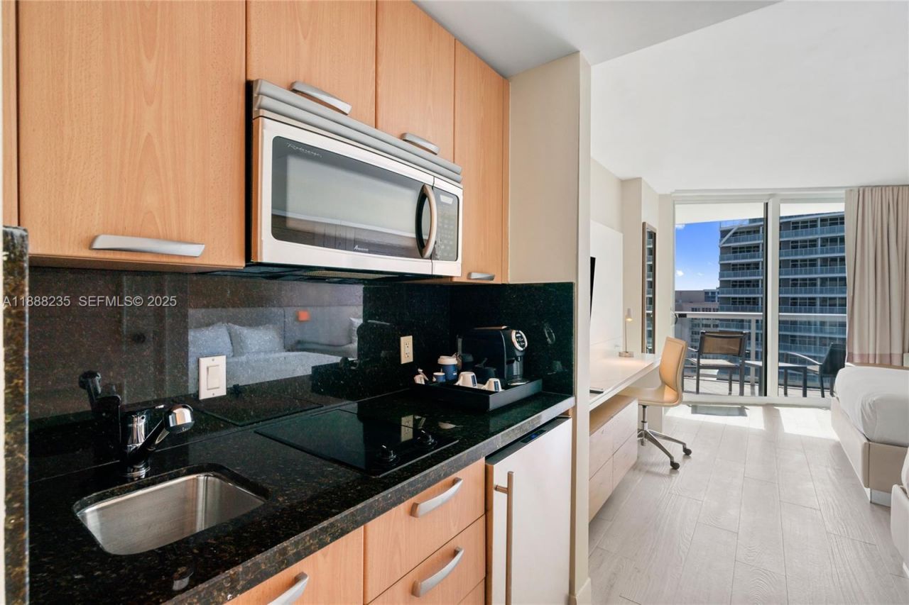 505 N Fort Lauderdale Beach Blvd, Unit 1215, Fort Lauderdale, FL 33304 Photo