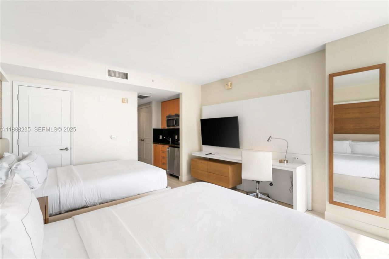 505 N Fort Lauderdale Beach Blvd, Unit 1215, Fort Lauderdale, FL 33304 Photo