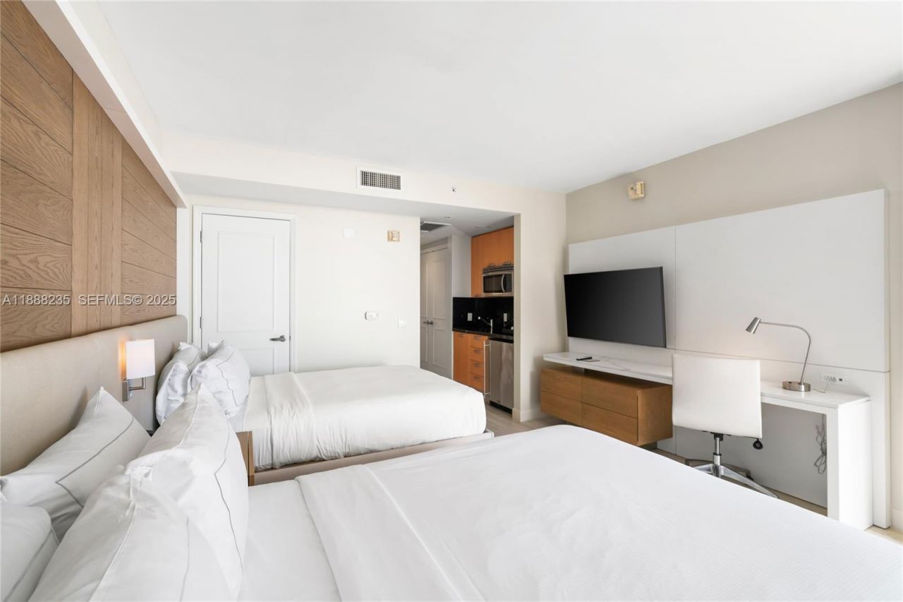 505 N Fort Lauderdale Beach Blvd, Unit 1215, Fort Lauderdale, FL 33304 Photo