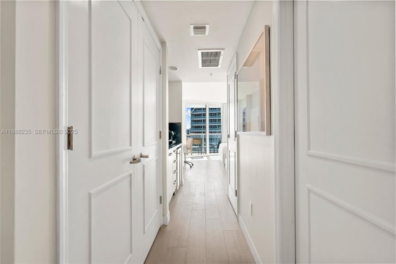 505 N Fort Lauderdale Beach Blvd, Unit 1215, Fort Lauderdale, FL 33304 Photo