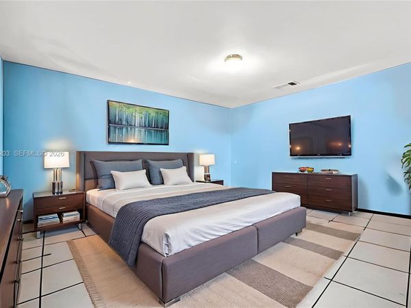 1024 N 24th Ave, Hollywood, FL 33020