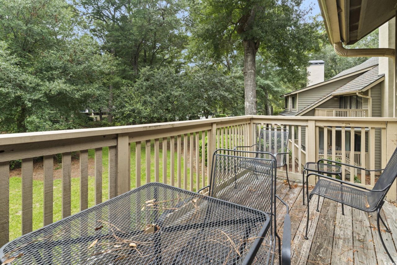 110 Hartland Dr. Photo 11