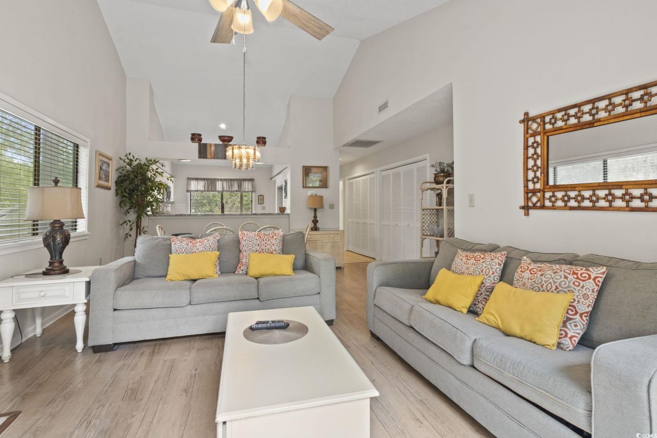 110 Hartland Dr. Photo 13