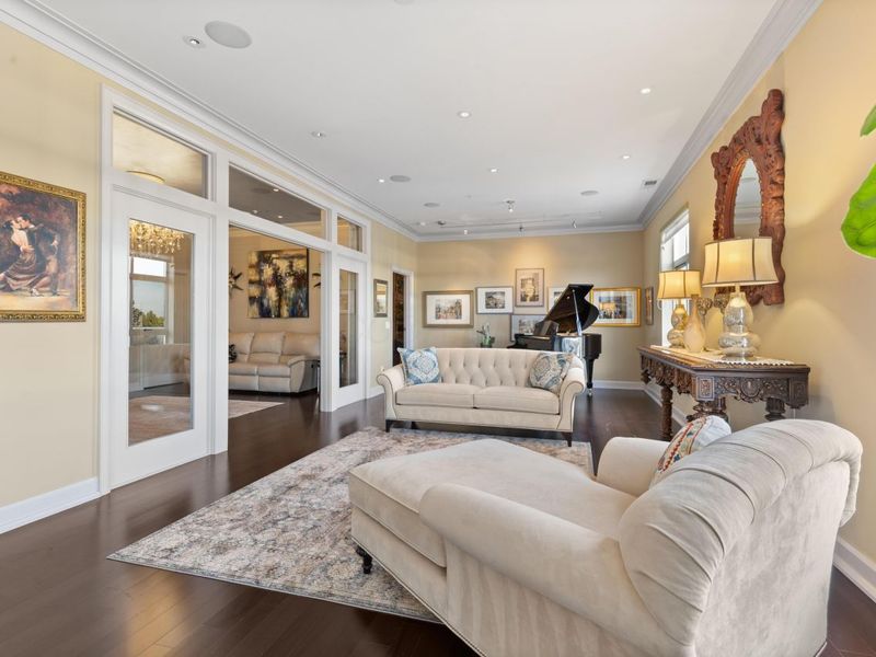 845 N High Street, Unit 501 & 502, Columbus, OH 43215 Photo 44