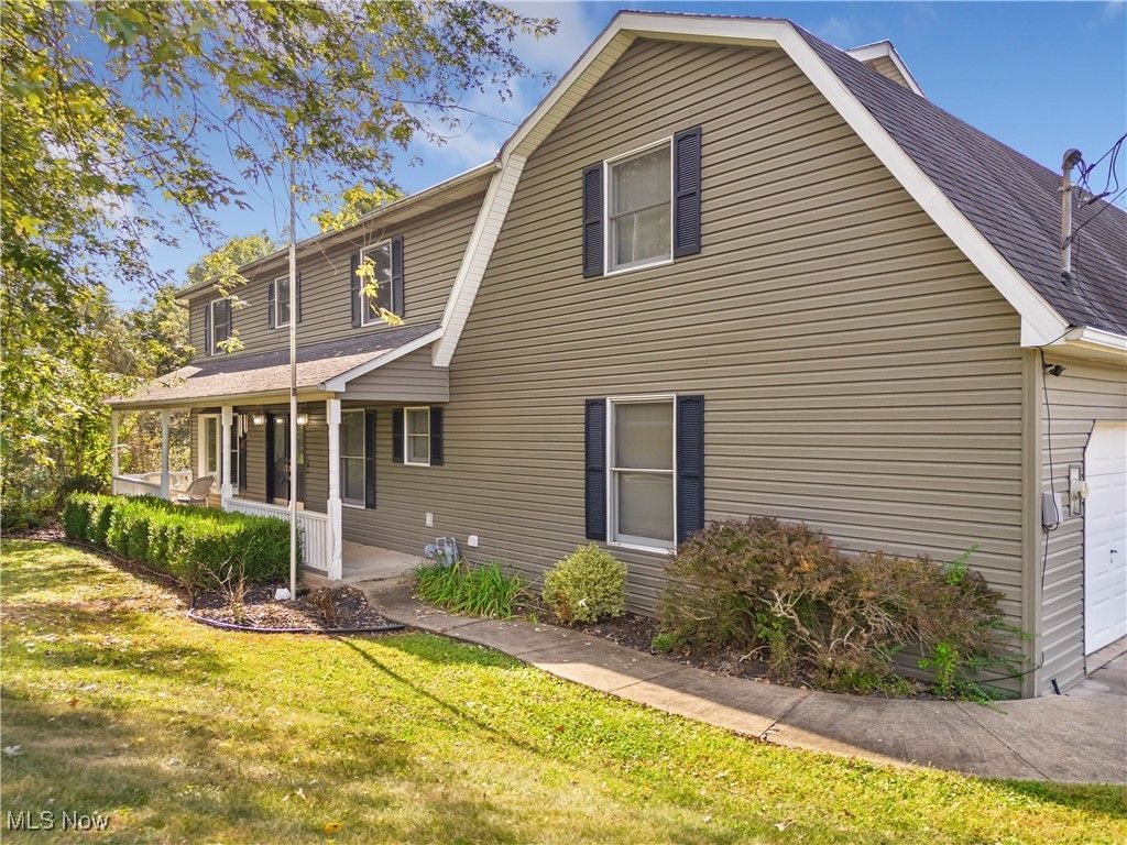 155 Ridgewood Boulevard, Belpre, OH 45714 Main Photo