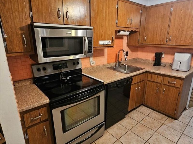 6280 Eldridge Boulevard, Bedford, OH 44146 Photo 4