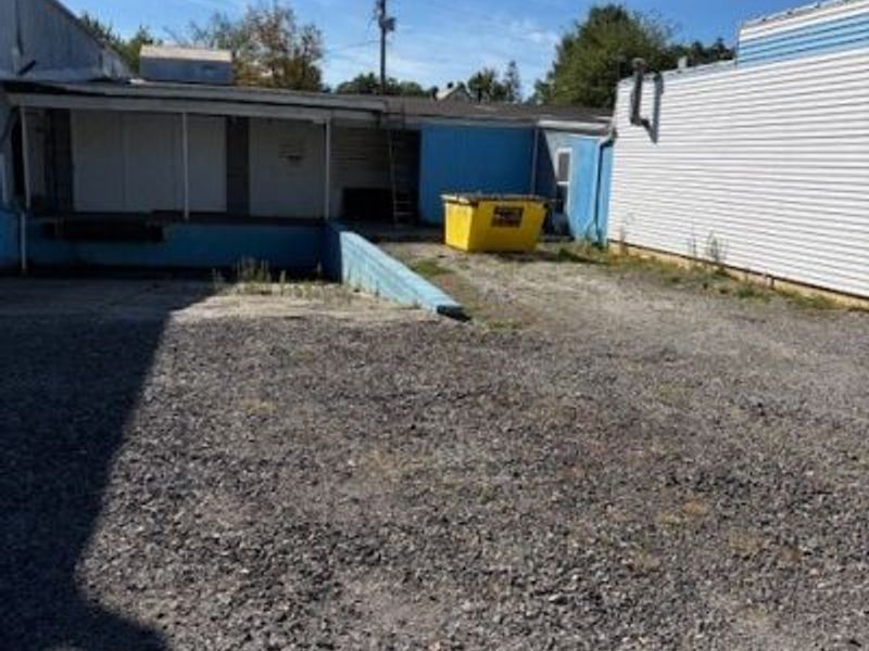 356 E Maryland Avenue, Sebring, OH 44672 Photo 5