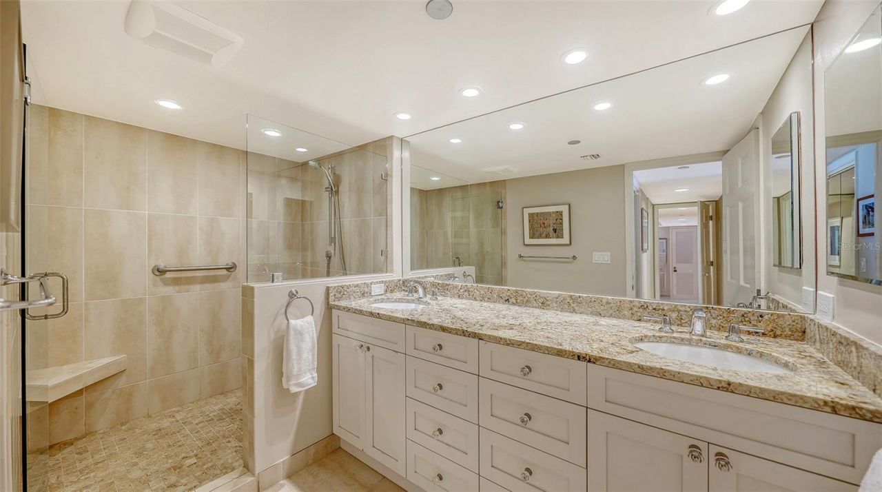 775 Longboat Club Road, Unit 606, Longboat Key, FL 34228 Photo