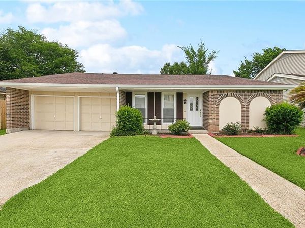 3820 TIMBERVIEW Drive, Harvey, LA 70058
