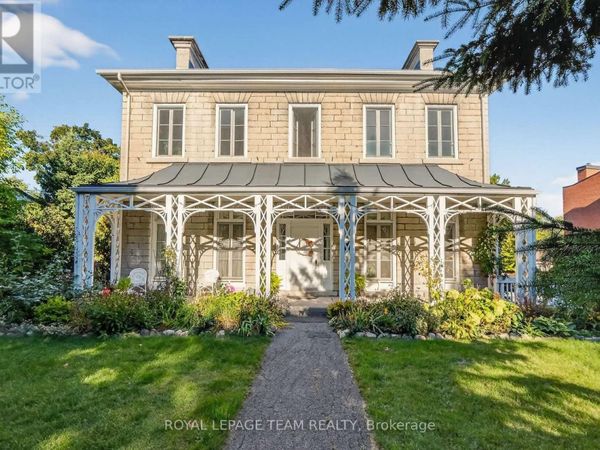 635 Richmond Road, Unit 6, Ottawa, ON K2A0G6