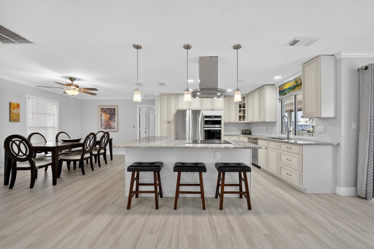 1682 Sabal Palm Dr, Sanibel, FL 33957 Photo