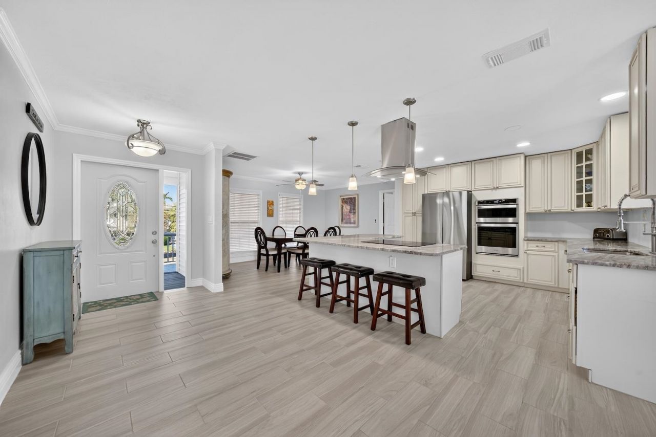 1682 Sabal Palm Dr, Sanibel, FL 33957 Photo