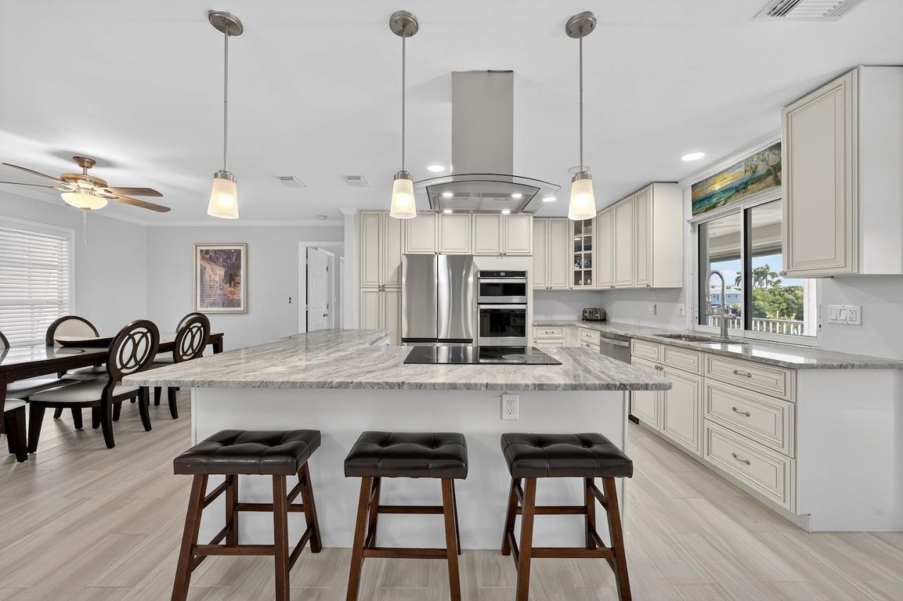 1682 Sabal Palm Dr, Sanibel, FL 33957 Photo