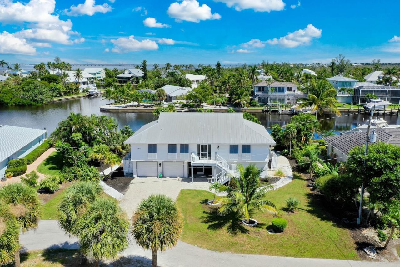 1682 Sabal Palm Dr, Sanibel, FL 33957 Photo