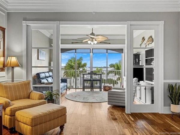 36 Harbour Isle Drive W, Unit PH 4, Fort Pierce, FL 34949