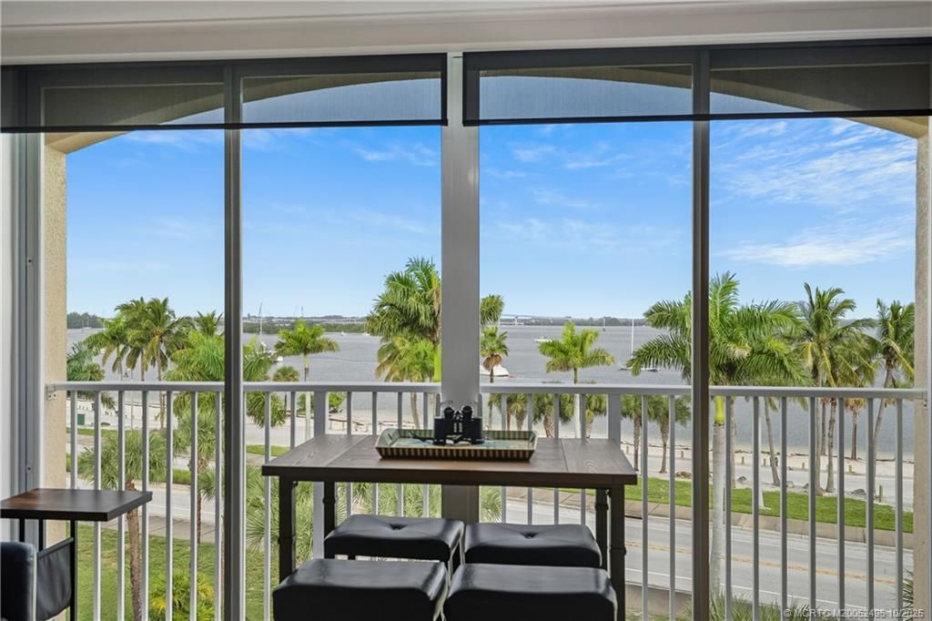 36 Harbour Isle Drive W, Unit PH 4, Fort Pierce, FL 34949 Photo