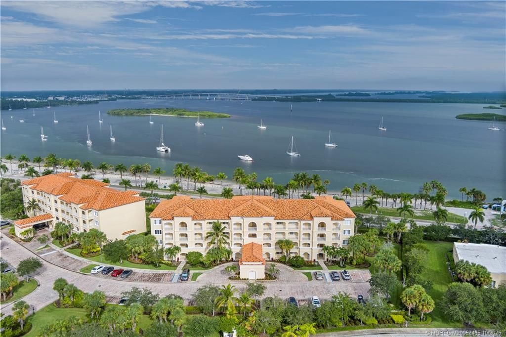 36 Harbour Isle Drive W, Unit PH 4, Fort Pierce, FL 34949 Photo