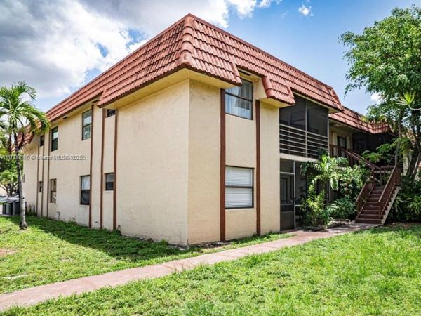 6545 W 27th Ct, Unit 24-47, Hialeah, FL 33016