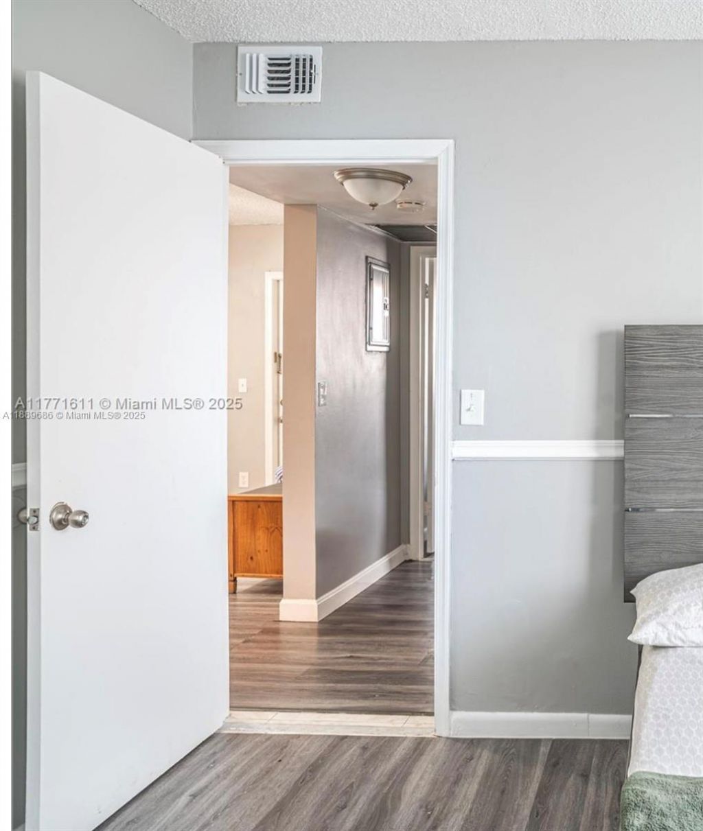 6545 W 27th Ct, Unit 24-47, Hialeah, FL 33016 Photo