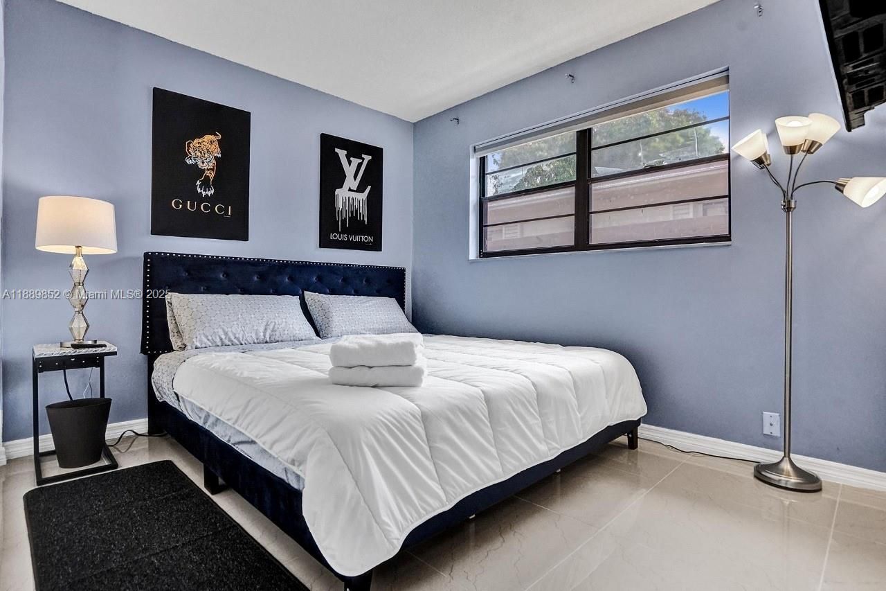 208 SW 2nd Ave, Hallandale Beach, FL 33009 Photo