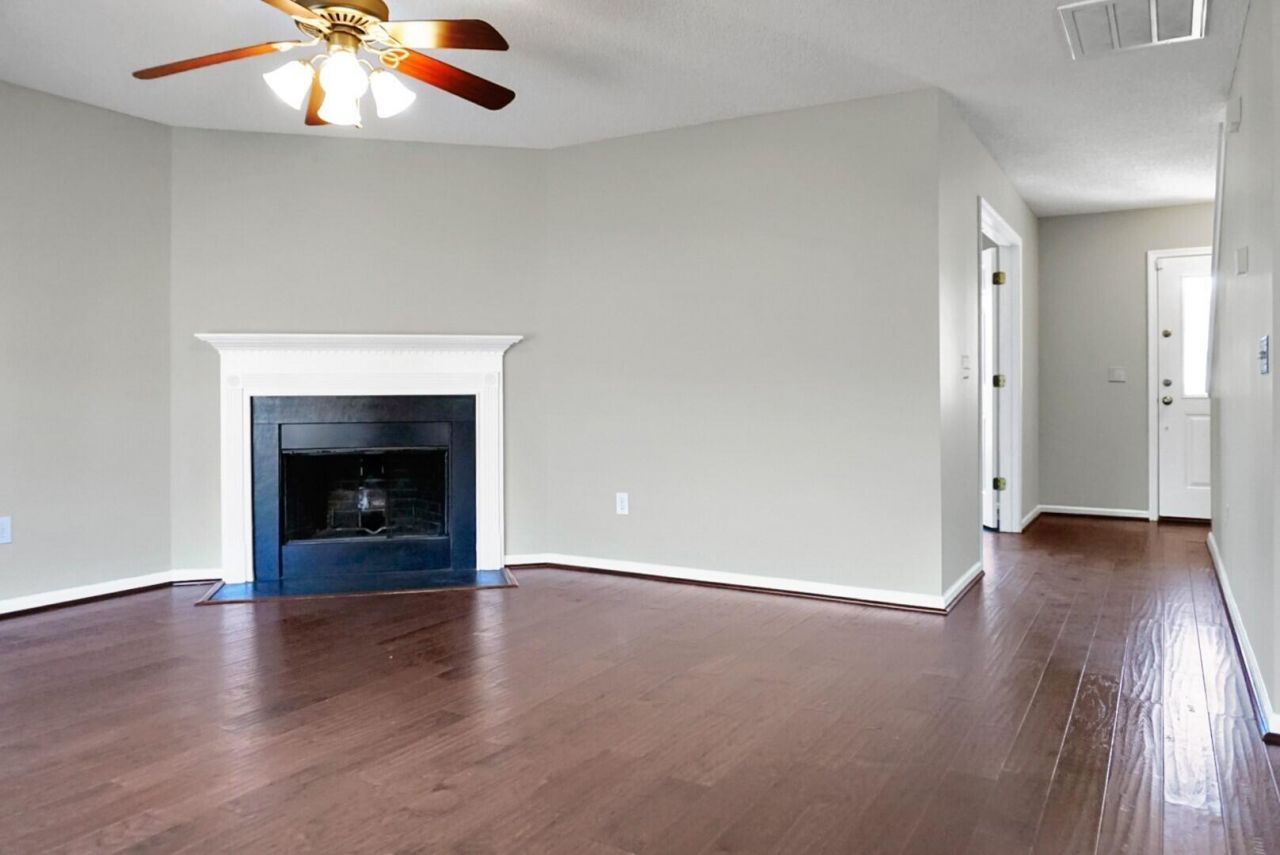 116 Slow Mill Drive Photo 5