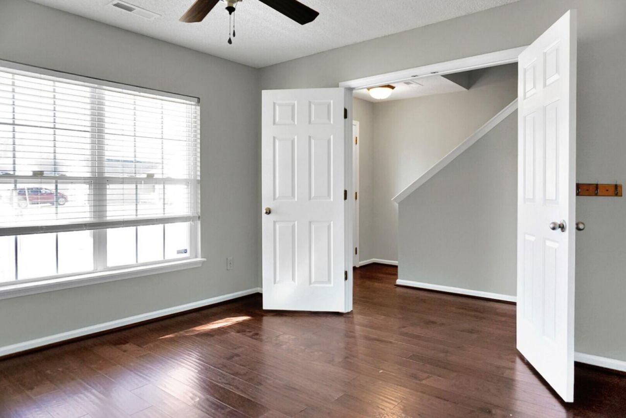116 Slow Mill Drive Photo 7