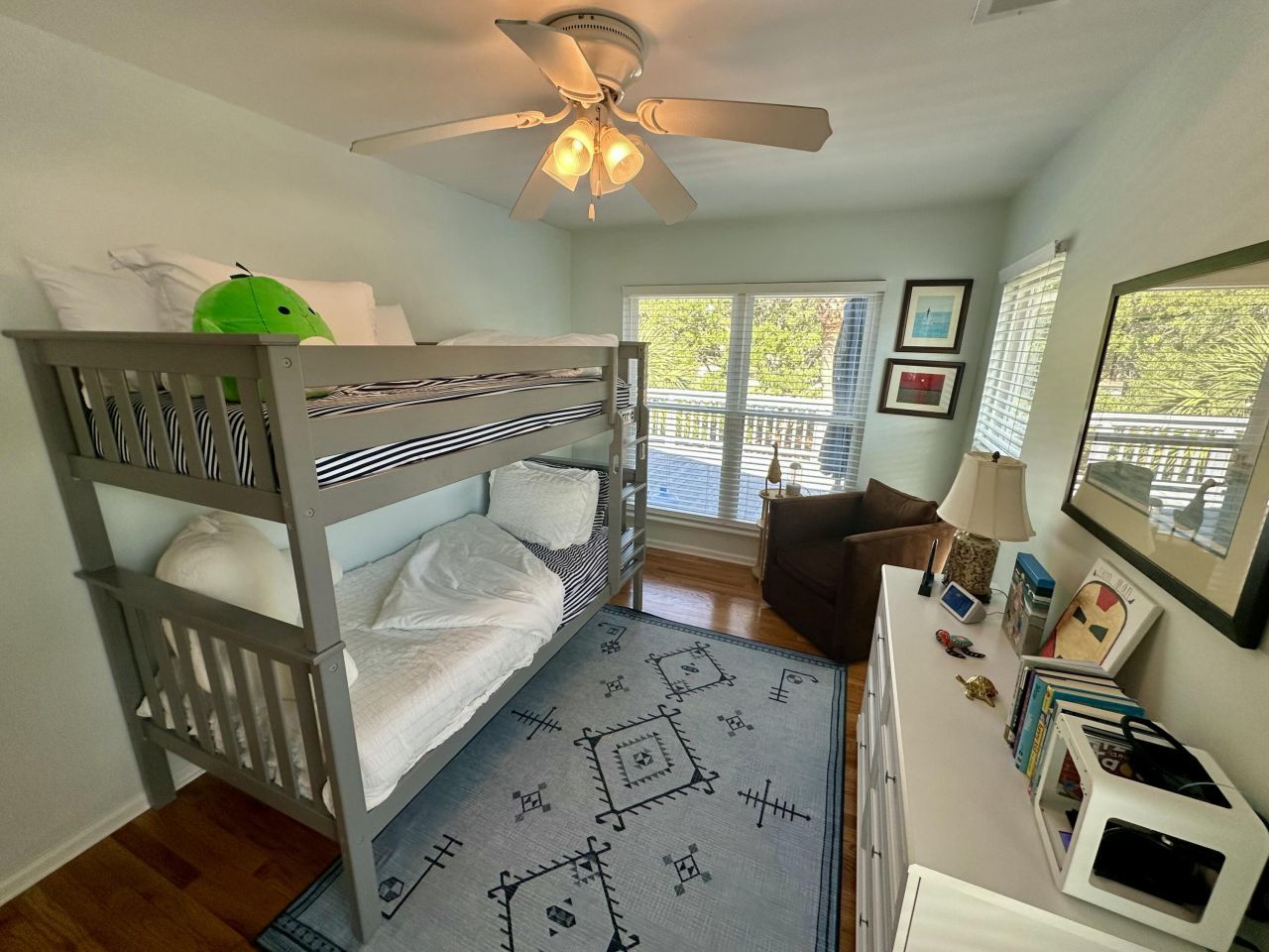 2402 Ion Avenue Photo 24