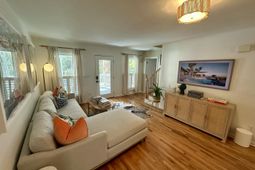 2402 Ion Avenue photo 4