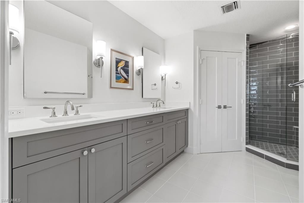 260 Barefoot Beach Blvd, Unit 204, Bonita Springs, FL 34134 Photo