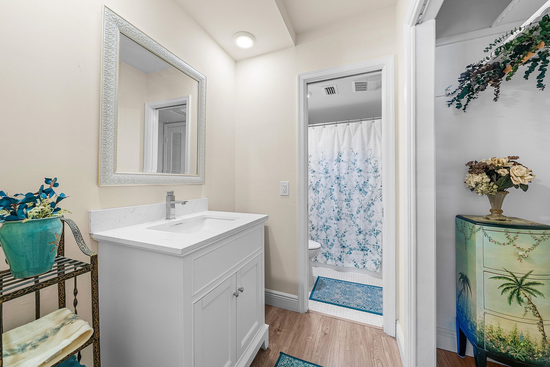 145 Atlantis Boulevard, Unit 203, Atlantis, FL 33462 Photo
